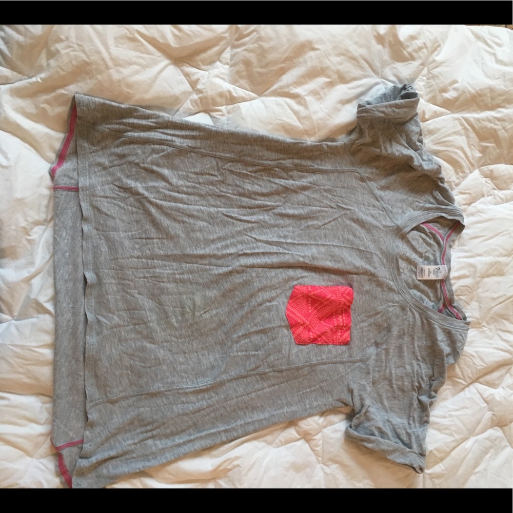 Ivivva pocket tee